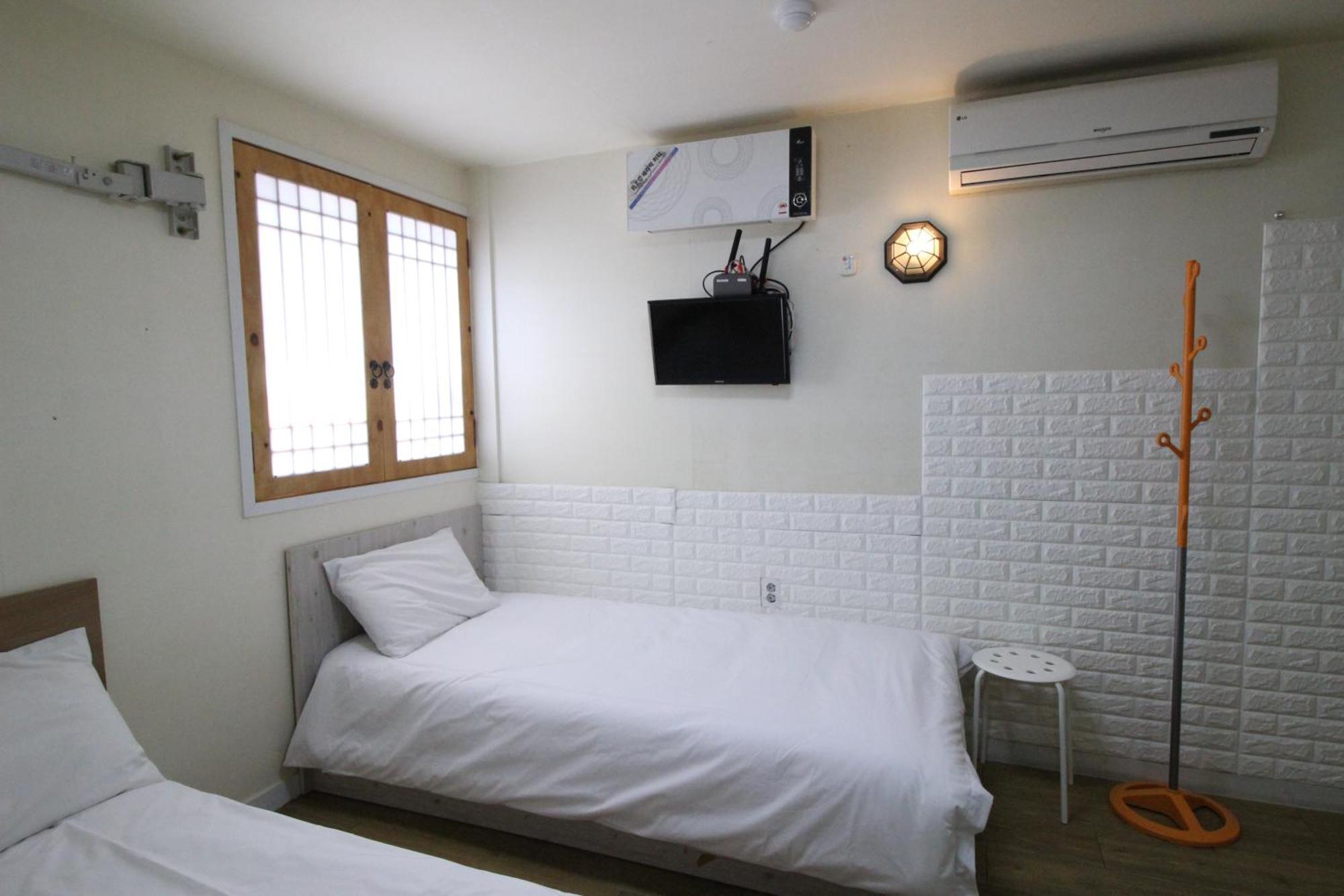 Hotel Golden Park Myeongdong Seul Dış mekan fotoğraf